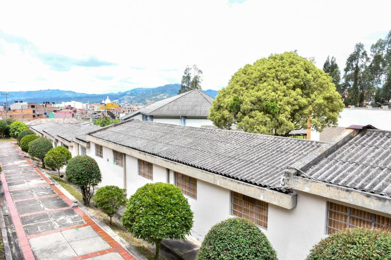 Hotel Villa Vianney Paipa Luaran gambar